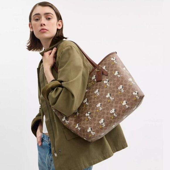 NWT Coach X Peanuts Brown Snoopy City Tote CBJ89 - Picture 2 of 16